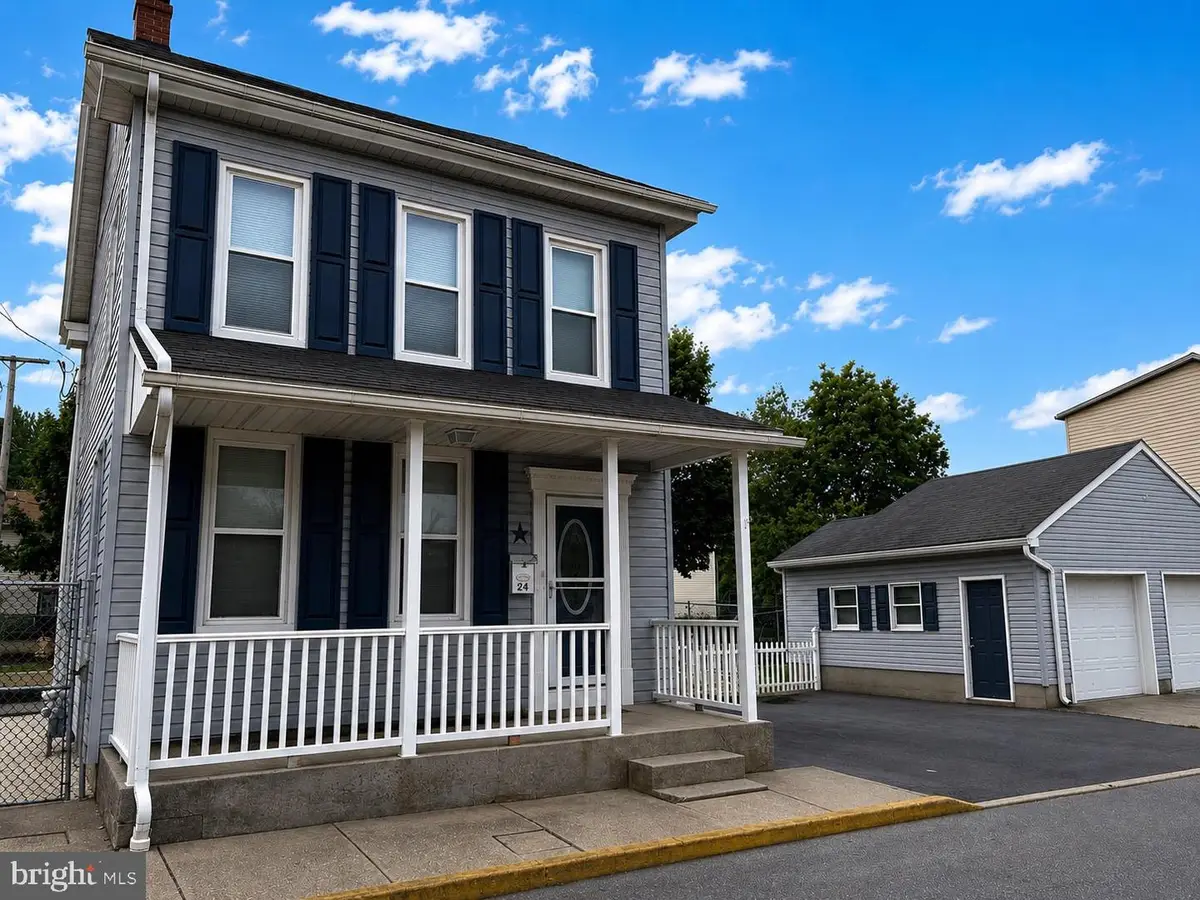 24 Folmer St, Lebanon, PA 17042 - #1