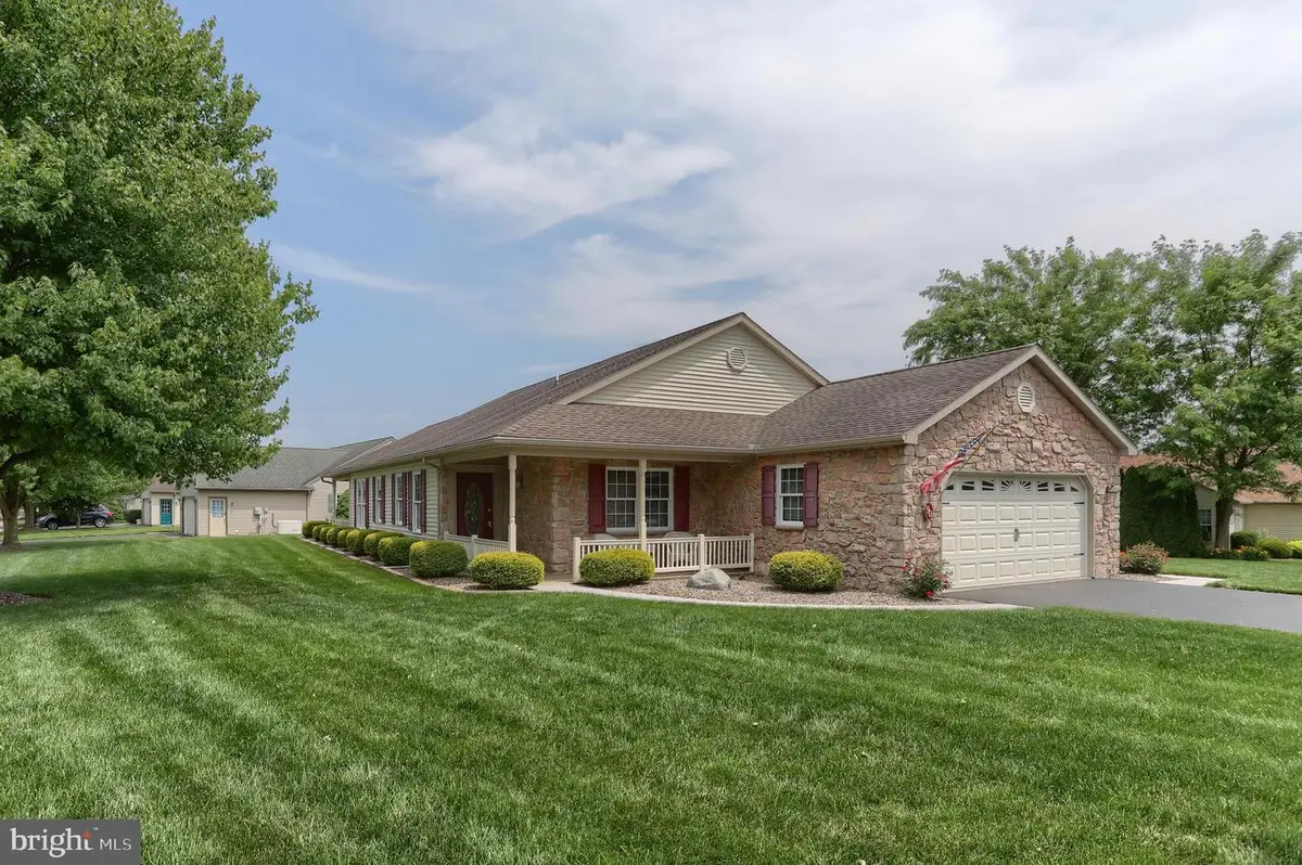90 Arbor Dr, Myerstown, PA 17067 - #1
