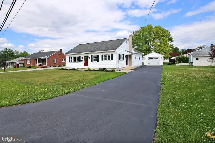 124 S Spruce St, Annville, PA 17003 - #3