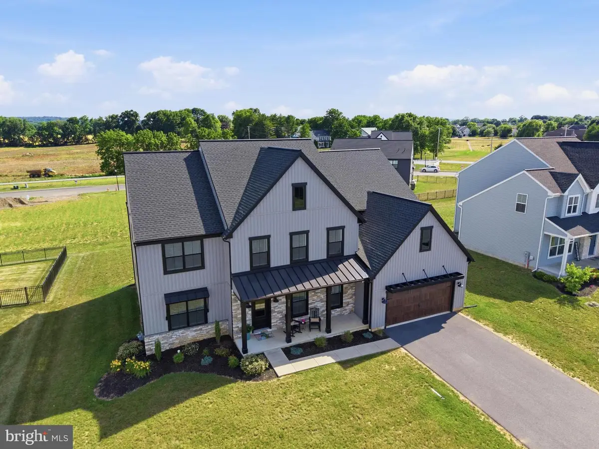 529 Breezewood Ln, Annville, PA 17003 - #1