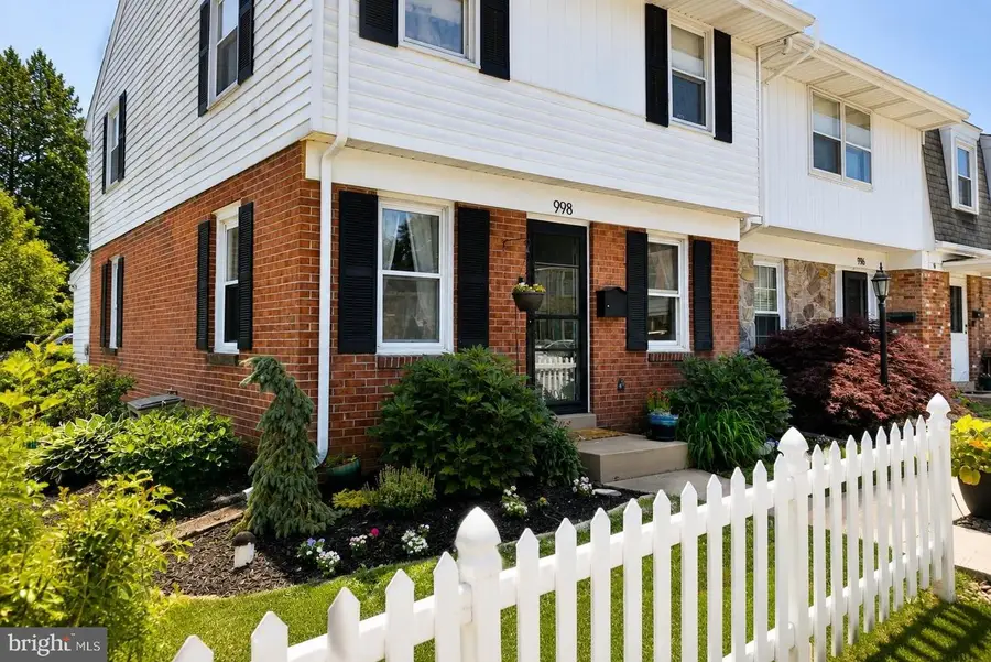 998 E Maple St, Palmyra, PA 17078 - #3