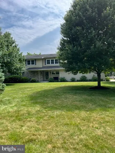 15 Stoneleigh Dr, Lebanon, PA 17042 - #2