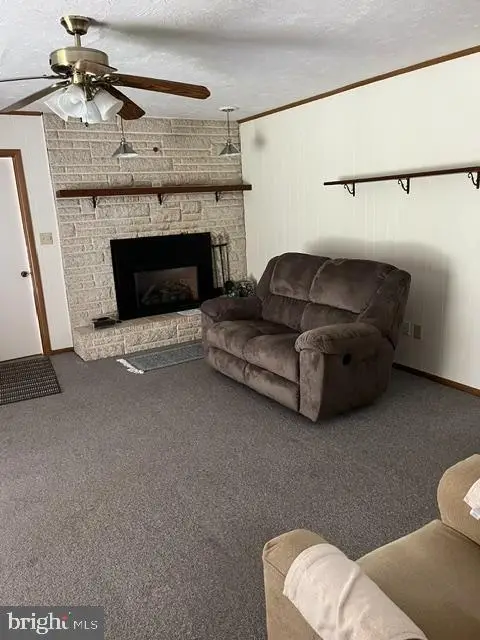 15 Stoneleigh Dr, Lebanon, PA 17042 - #3
