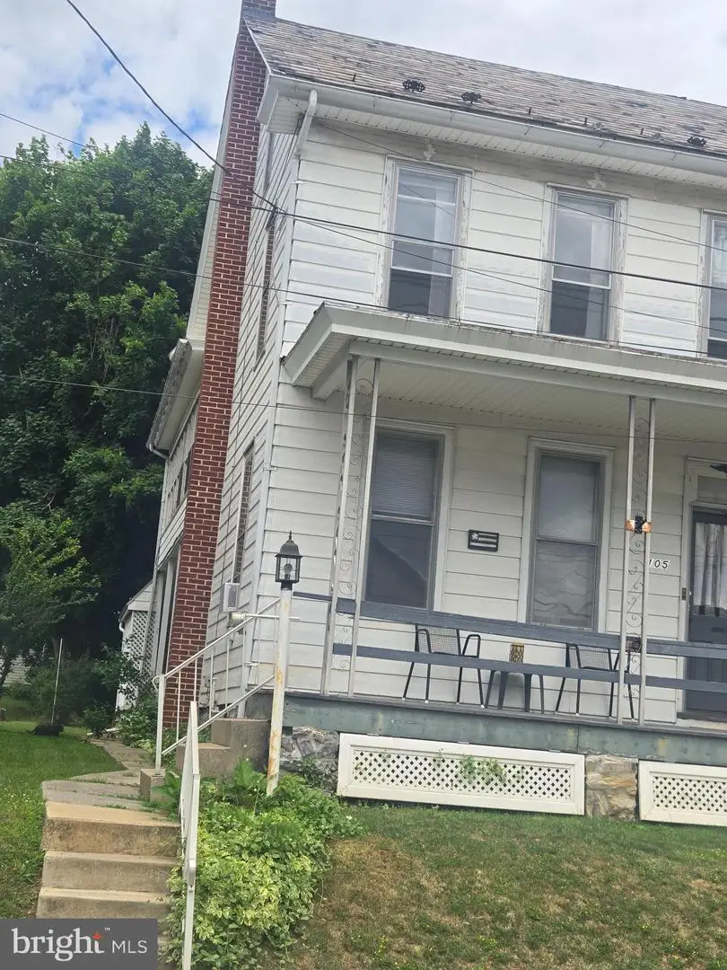 105 W Sheridan Ave, Annville, PA 17003 - #2