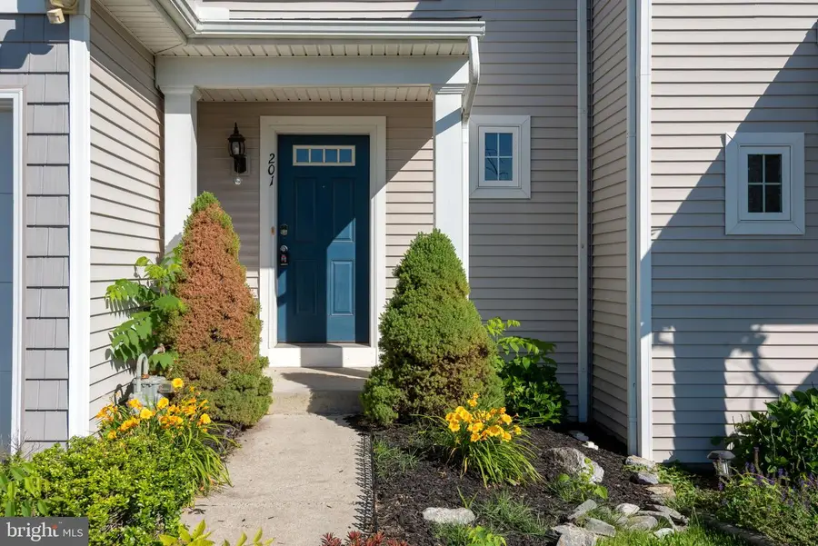 201 Wheatstone Ln, Lebanon, PA 17042 - #3