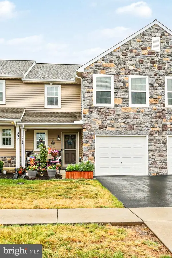 529 Brookwood Dr U-0138 Dr, PALMYRA, PA 17078