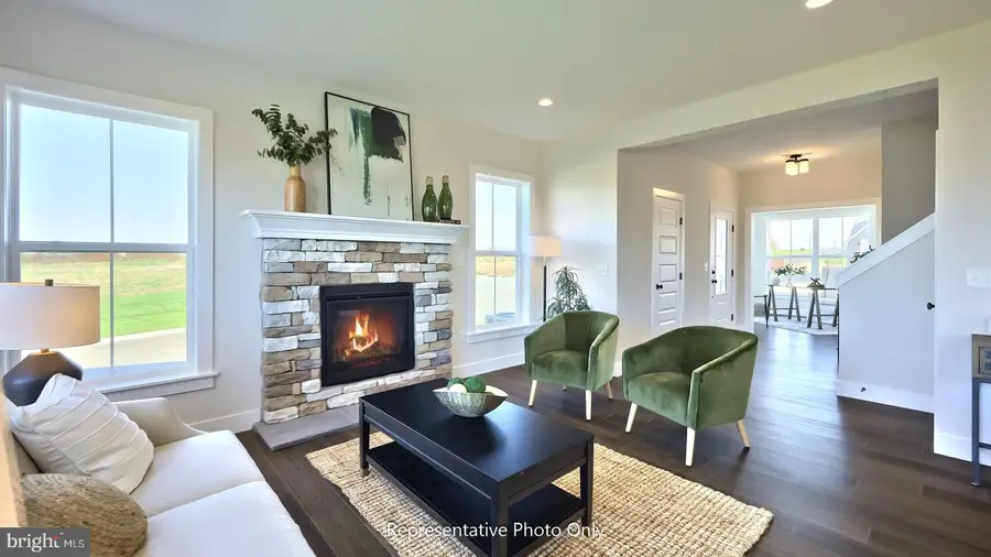 37 Canterbury Ln, Annville, PA 17003 - #2