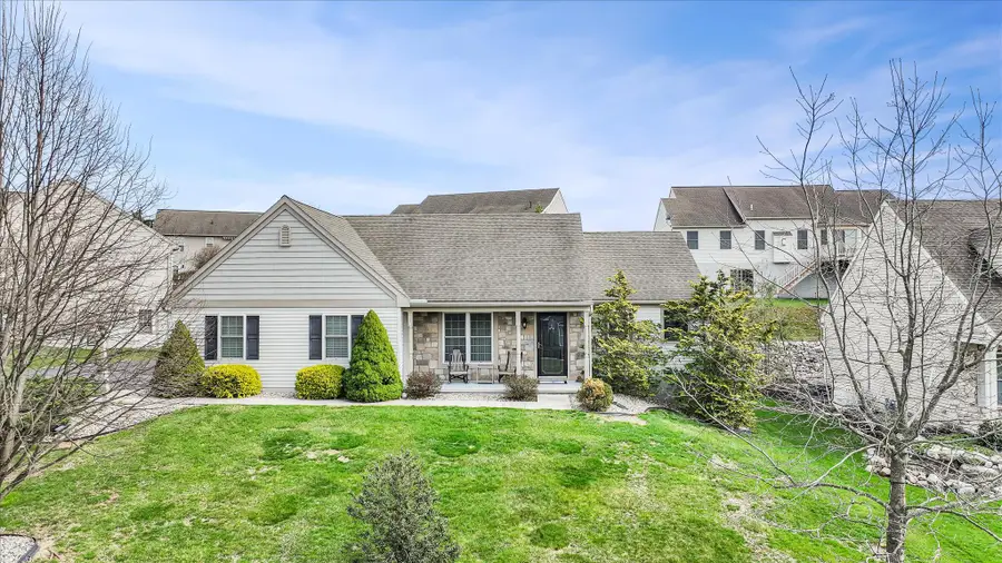 858 Water Edge Ct, Lebanon, PA 17046 - #3