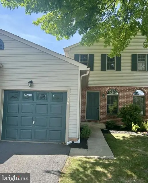 2086 Walnut St, Lebanon, PA 17042 - #1