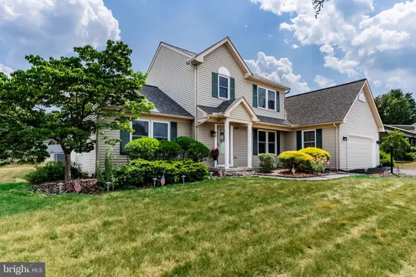 140 N Thistledown Dr, PALMYRA, PA 17078