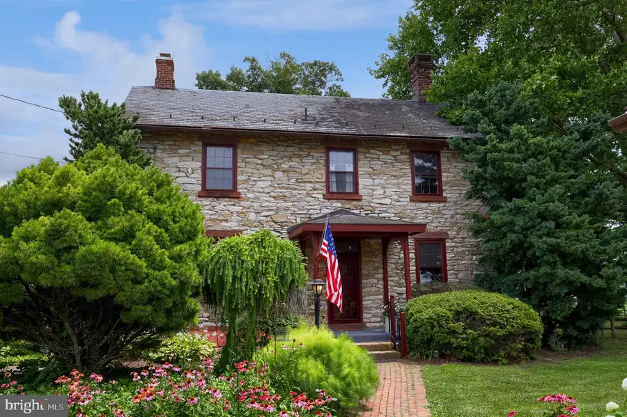 2401 S Lincoln Ave, Lebanon, PA 17042 - #2