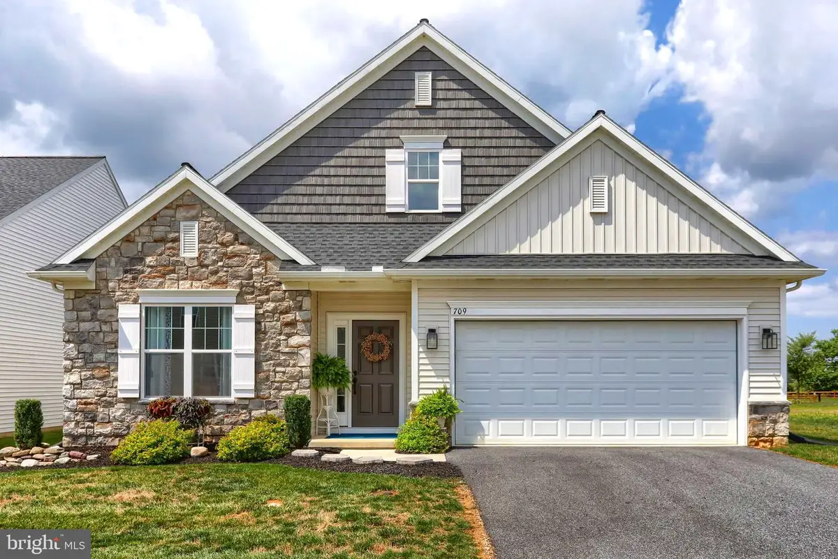 709 Jeffsu Ln, Annville, PA 17003 - #1