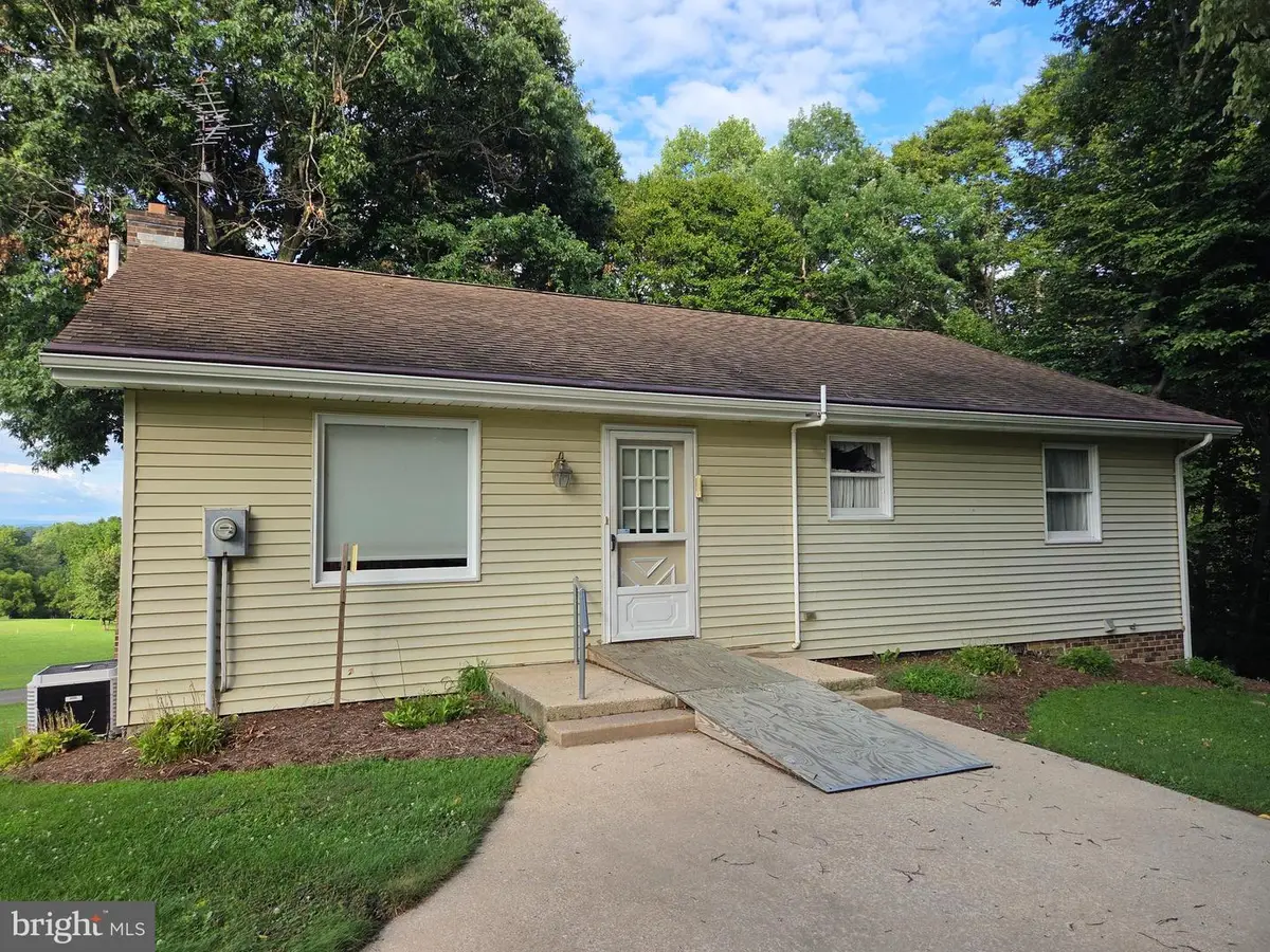 885 Mount Wilson Rd, Lebanon, PA 17042 - #1