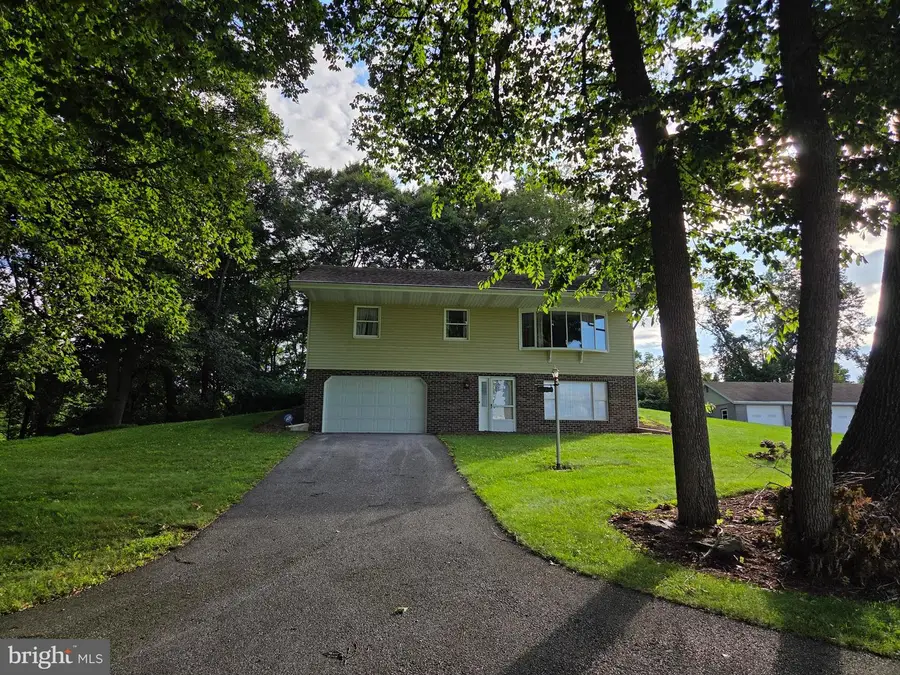 885 Mount Wilson Rd, Lebanon, PA 17042 - #2