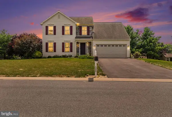 2036 Mallard Ln, LEBANON, PA 17046