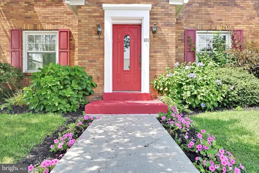 101 S Wilson St, Cleona, PA 17042 - #2
