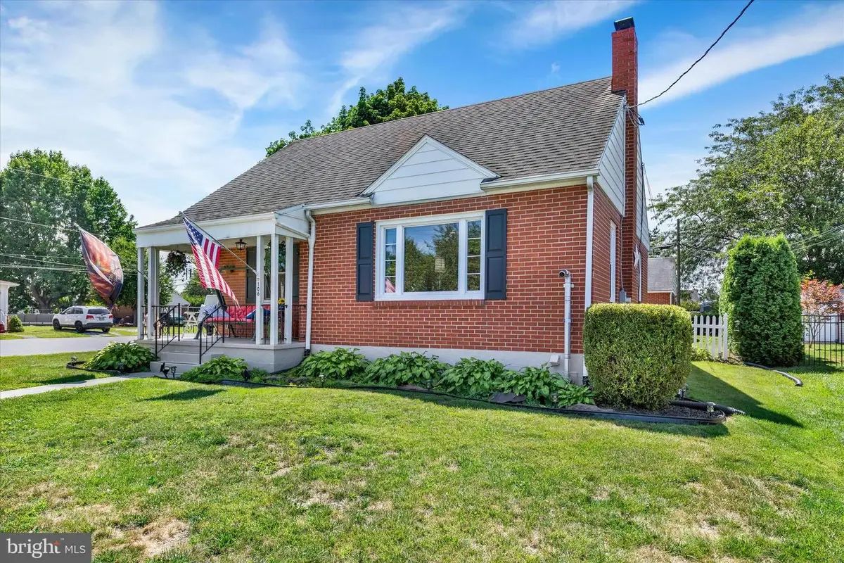 106 E Poplar St, Lebanon, PA 17042 - #1