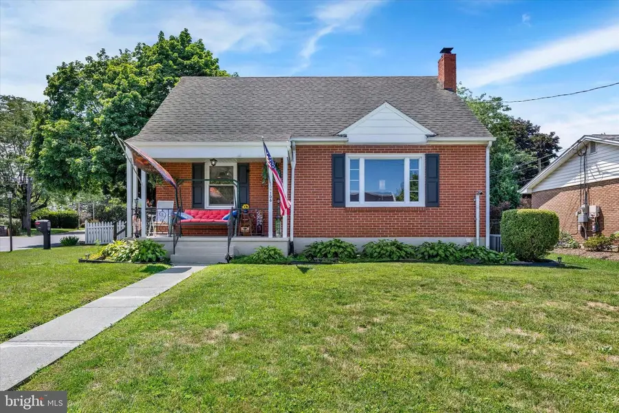 106 E Poplar St, Lebanon, PA 17042 - #2