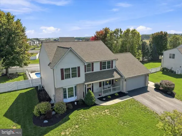 25 Lexington Dr, ANNVILLE, PA 17003