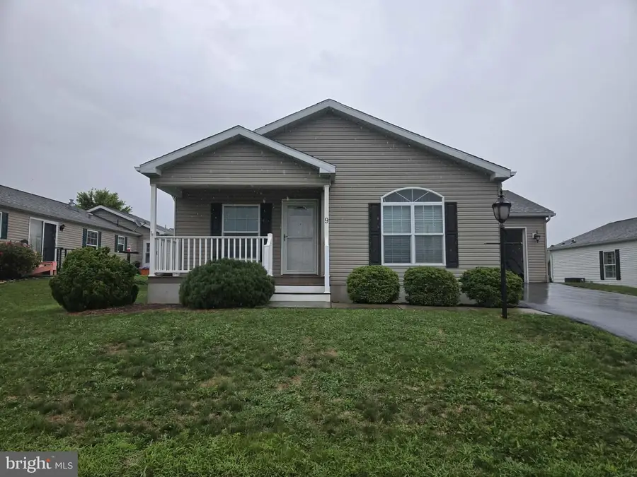9 Millard Dr, Annville, PA 17003 - #2