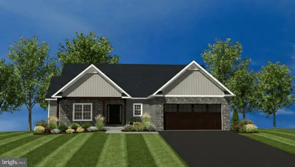 024 Starlight Lane, LEBANON, PA 17046
