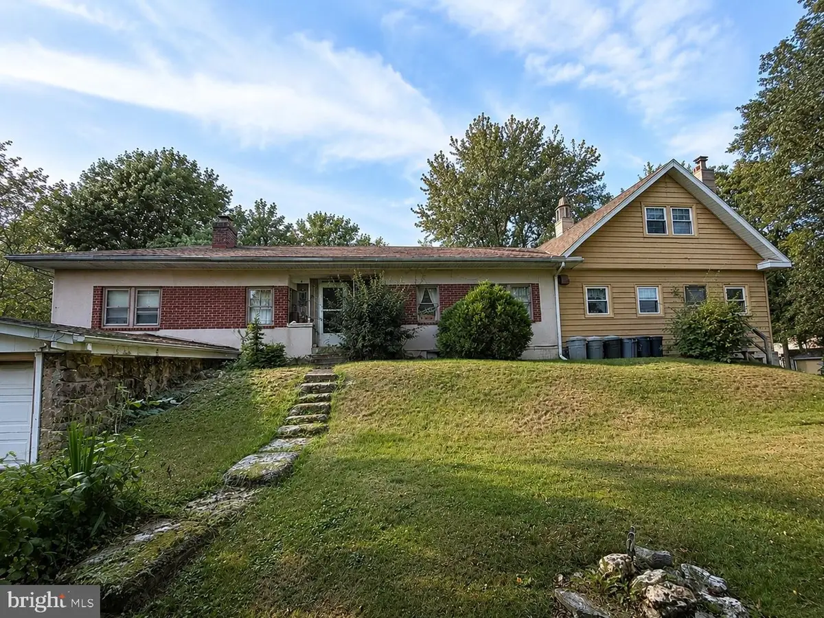 113 Lindbergh Dr, Palmyra, PA 17078 - #1
