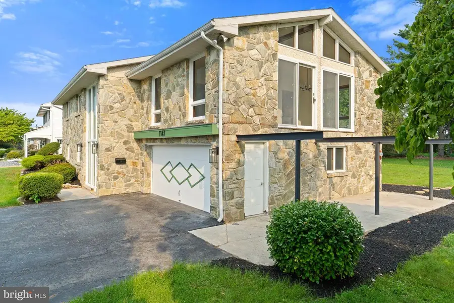 1147 Cedar Crest Dr, Lebanon, PA 17046 - #3