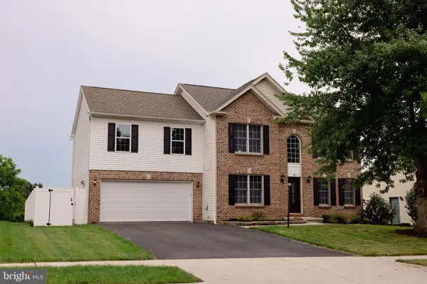 446 Old Farm Rd, PALMYRA, PA 17078