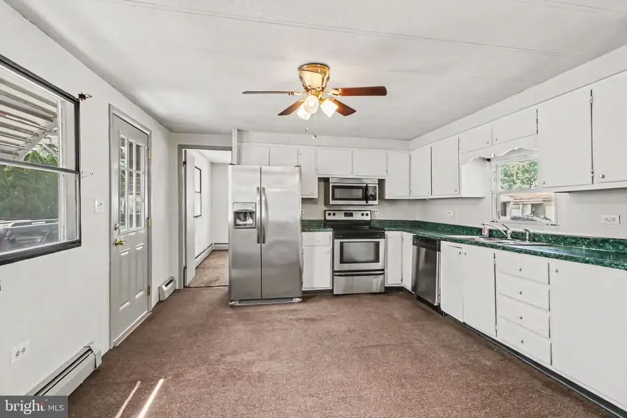16 Four Little Acres Dr, Palmyra, PA 17078 - #3