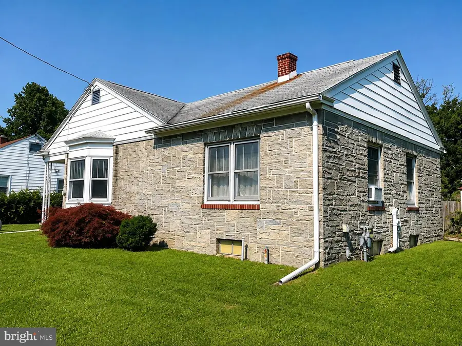 251 E Maple St, Lebanon, PA 17046 - #2