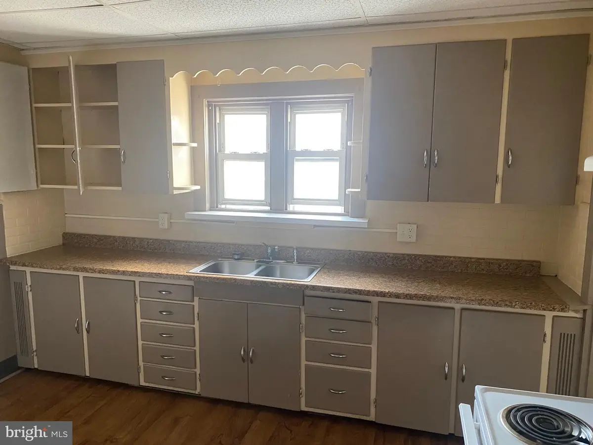 523 Walnut St, Lebanon, PA 17042 - #1