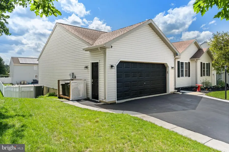 17 Mayflower Dr, Jonestown, PA 17038 - #3