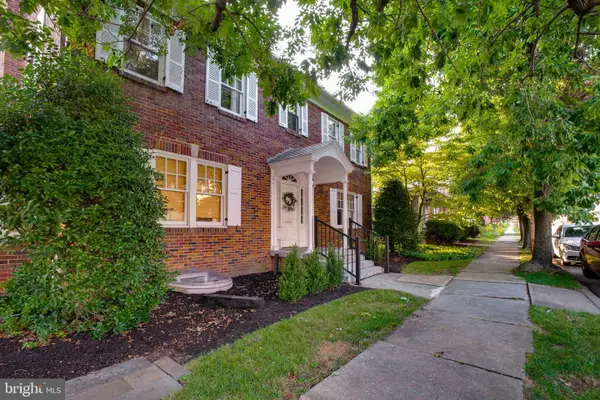 11 N College St, MYERSTOWN, PA 17067