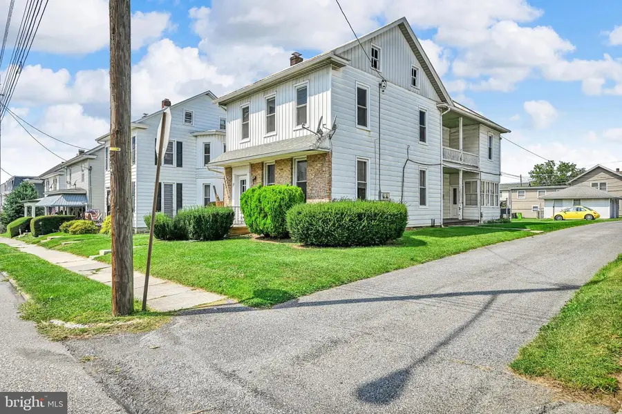 25 W Penn Ave, Cleona, PA 17042 - #3