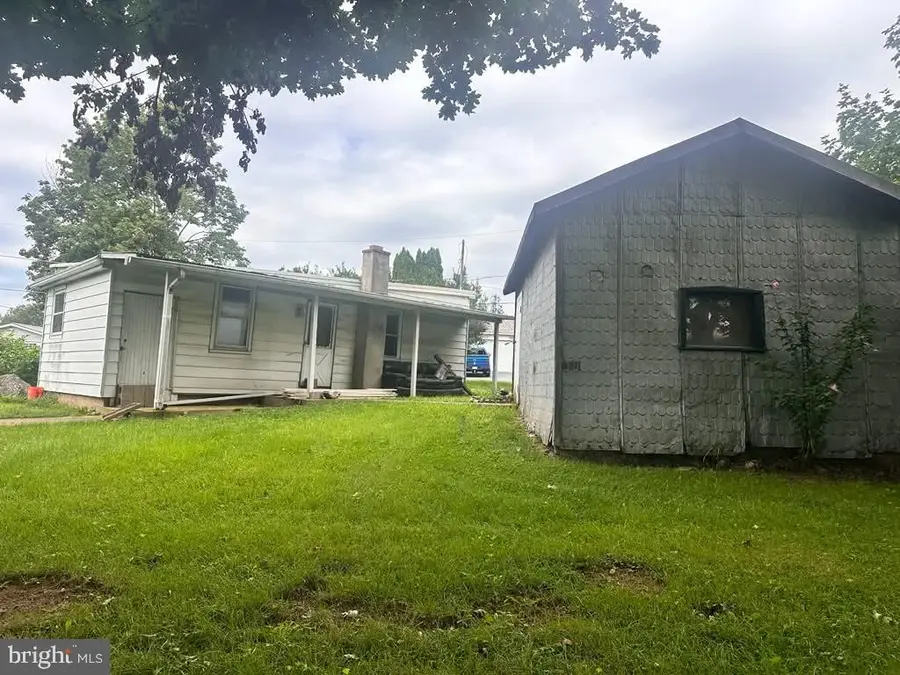 1918 Leinbaugh Ave, Lebanon, PA 17042 - #2