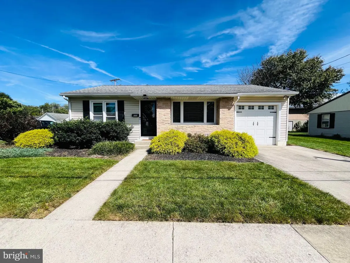 222 N Penn St, Palmyra, PA 17078 - #1