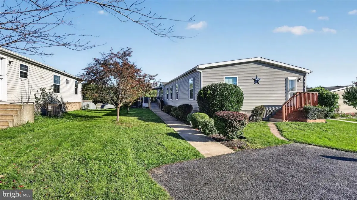 8 Orchard St, Fredericksburg, PA 17026 - #1