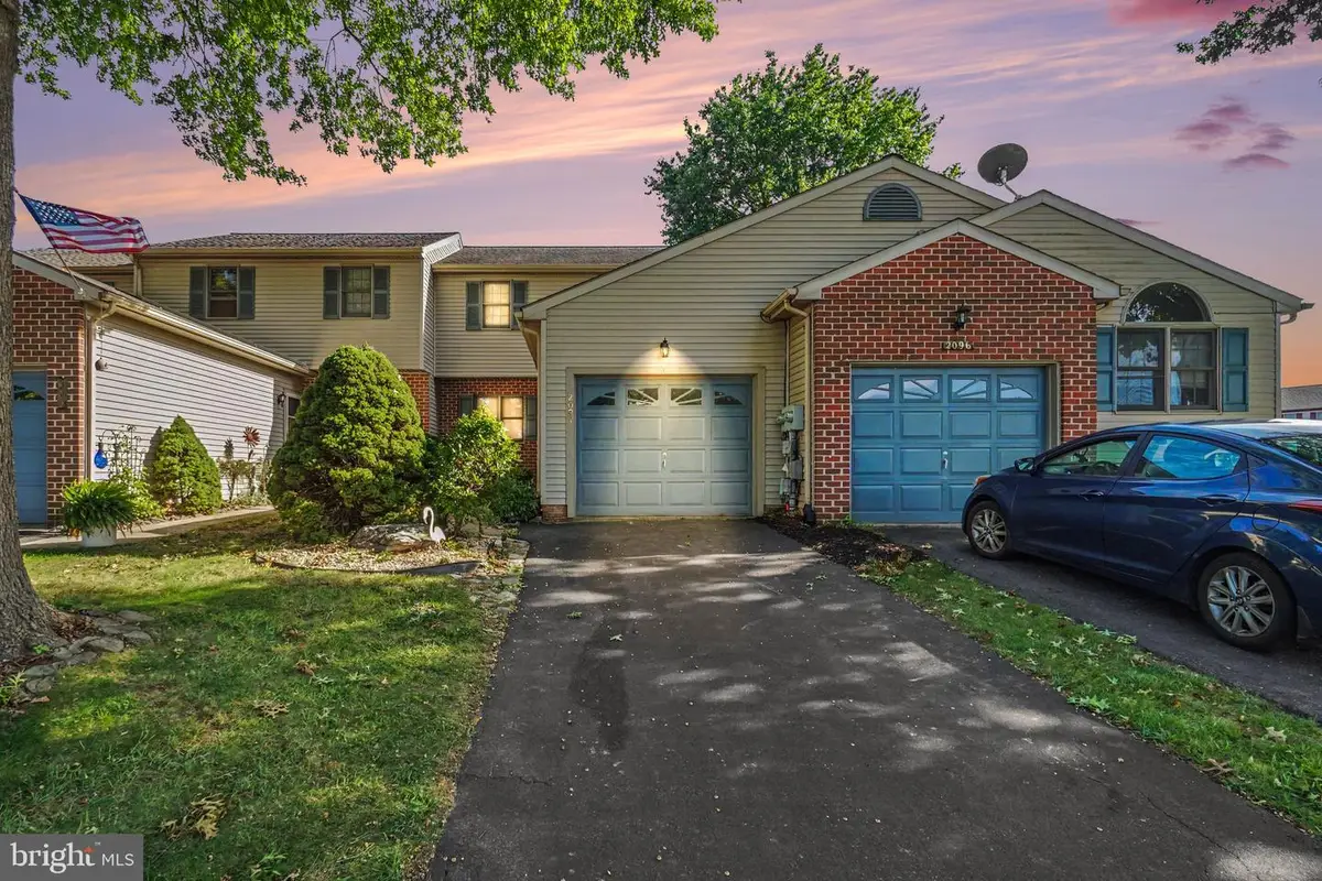 2094 Acorn Dr, Lebanon, PA 17042 - #1