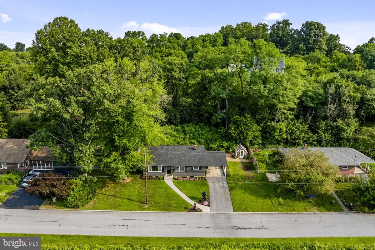 3317 Hillside Dr, Lebanon, PA 17046 - #1