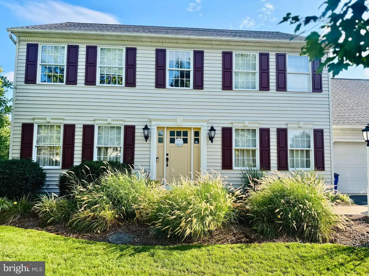 42 Manor Cir, Palmyra, PA 17078 - #1