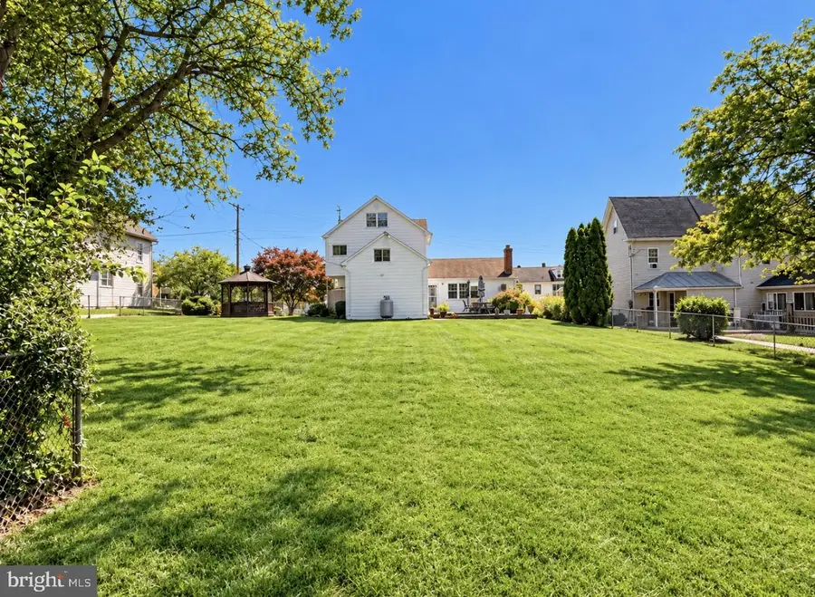 41 W Church St, Annville, PA 17003 - #2