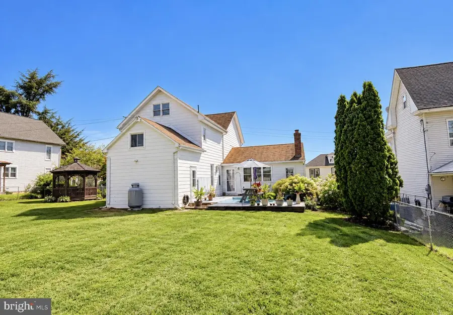 41 W Church St, Annville, PA 17003 - #3
