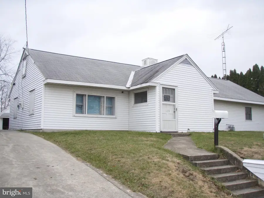 328 S Wilson St S, Cleona, PA 17042 - #2