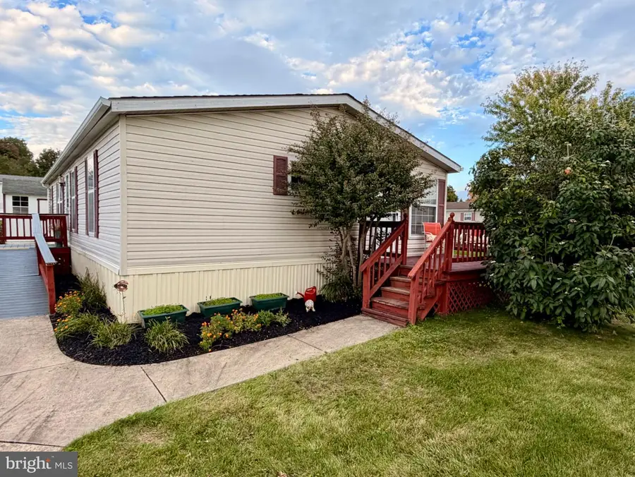 345 W Cedar St, Palmyra, PA 17078 - #2