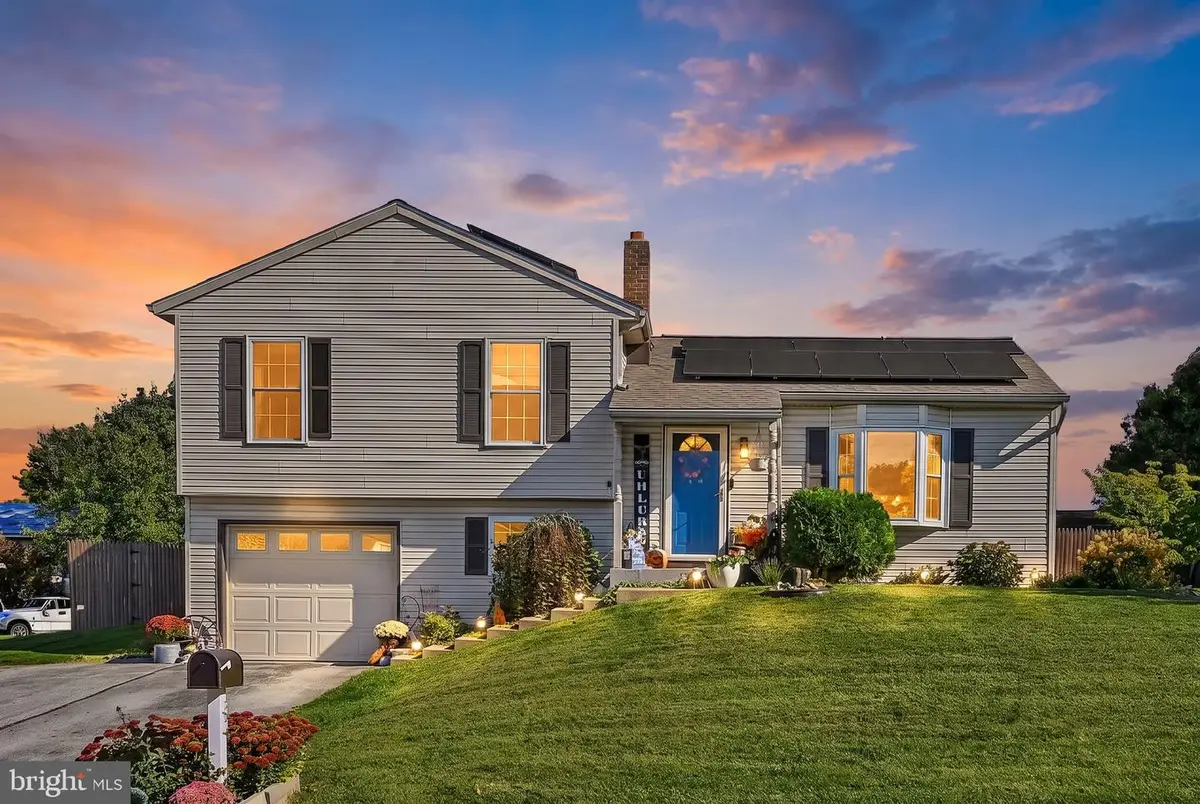 32 E Brookfield Dr, Lebanon, PA 17046 - #1