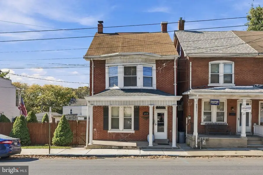 213 S 10th St, Lebanon, PA 17042 - #2