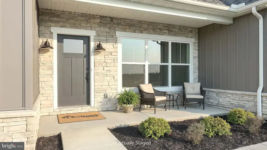 552 Bella May Cir, Lebanon, PA 17046 - #2