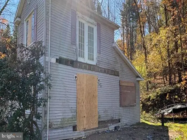 278 Cider Run Rd, Dallas, PA 18612 - Image #2