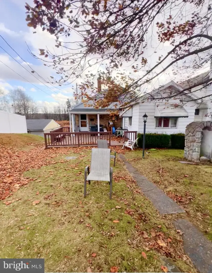 530 E Diamond St #e, Hazleton, PA 18201 - Image #1