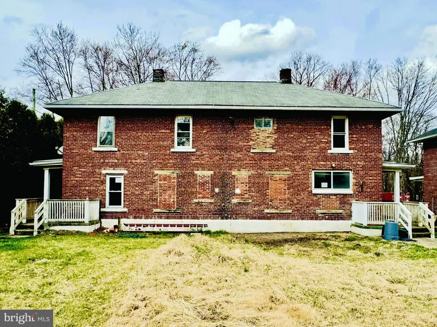 1-2 Loomis Park Rd, Hanover, PA 18706 - #3